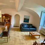 En Cévennes Du Sud, Bergerie Restaurée Au Rez De Jardin D'une Bastide Avec Piscine à Débordement, Vue Exceptionnelle, Authenticité, Confort, Repos Assuré Au Cœur De La Nature Saint-Laurent-le-Minier