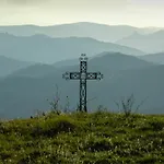 En Cévennes Du Sud, Bergerie Restaurée Au Rez De Jardin D'une Bastide Avec Piscine à Débordement, Vue Exceptionnelle, Authenticité, Confort, Repos Assuré Au Cœur De La Nature *