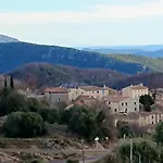En Cévennes Du Sud, Bergerie Restaurée Au Rez De Jardin D'une Bastide Avec Piscine à Débordement, Vue Exceptionnelle, Authenticité, Confort, Repos Assuré Au Cœur De La Nature Hébergement de vacances