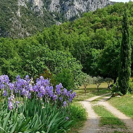 En Cevennes Du Sud, Bergerie Restauree Au Rez De Jardin D'une Bastide Avec Piscine, Vue Exceptionnelle, Authenticite Et Confort 別荘 Saint-Laurent-le-Minier