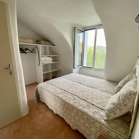 En Cevennes Du Sud, Bergerie Restauree Au Rez De Jardin D'une Bastide Avec Piscine, Vue Exceptionnelle, Authenticite Et Confort