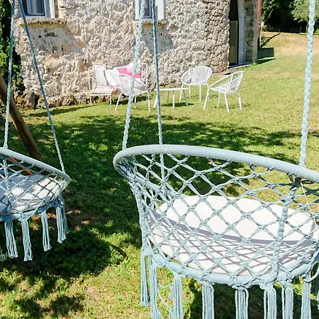 En Cévennes Du Sud, Bergerie Restaurée Au Rez De Jardin D'une Bastide Avec Piscine à Débordement, Vue Exceptionnelle, Authenticité, Confort, Repos Assuré Au Cœur De La Nature Casa vacanze Saint-Laurent-le-Minier