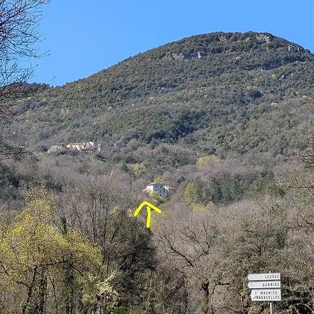 En Cévennes Du Sud, Bergerie Restaurée Au Rez De Jardin D'une Bastide Avec Piscine à Débordement, Vue Exceptionnelle, Authenticité, Confort, Repos Assuré Au Cœur De La Nature Hébergement de vacances Saint-Laurent-le-Minier
