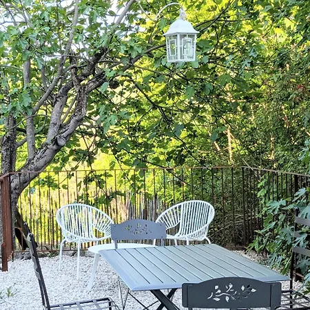 En Cévennes Du Sud, Bergerie Restaurée Au Rez De Jardin D'une Bastide Avec Piscine à Débordement, Vue Exceptionnelle, Authenticité, Confort, Repos Assuré Au Cœur De La Nature *