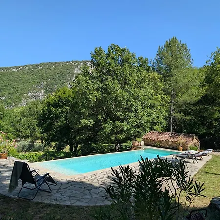 En Cévennes Du Sud, Bergerie Restaurée Au Rez De Jardin D'une Bastide Avec Piscine à Débordement, Vue Exceptionnelle, Authenticité, Confort, Repos Assuré Au Cœur De La Nature *